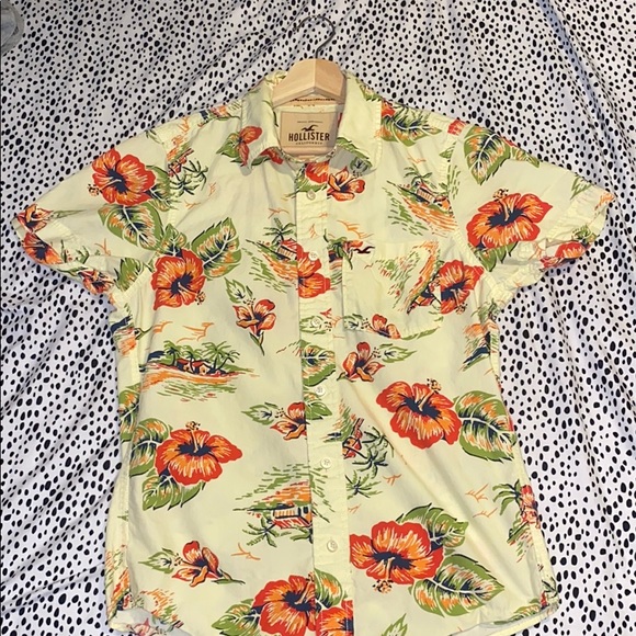 Floral Hollister button down - Picture 2 of 3